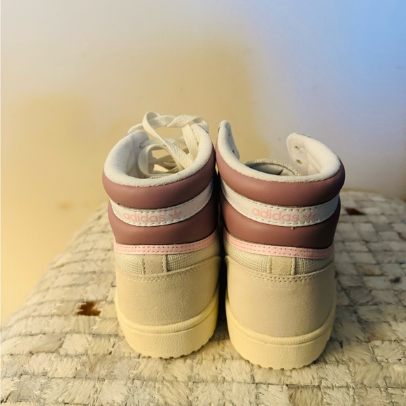 Womens Adidas Magic Mauve New size 8.5 New!! - Picture 4 of 10